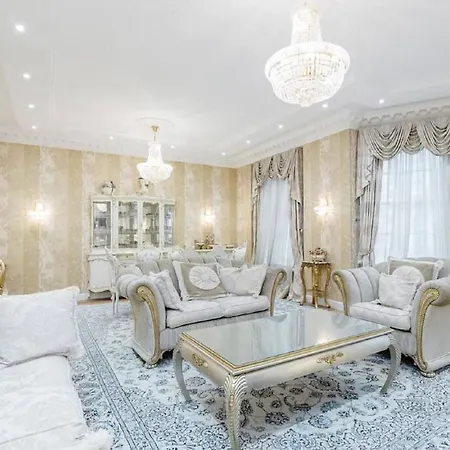 Bernadette Aparthotel